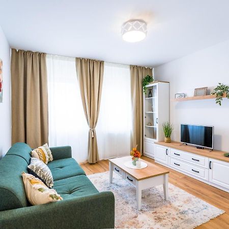 Tonka Apartment بولا المظهر الخارجي الصورة
