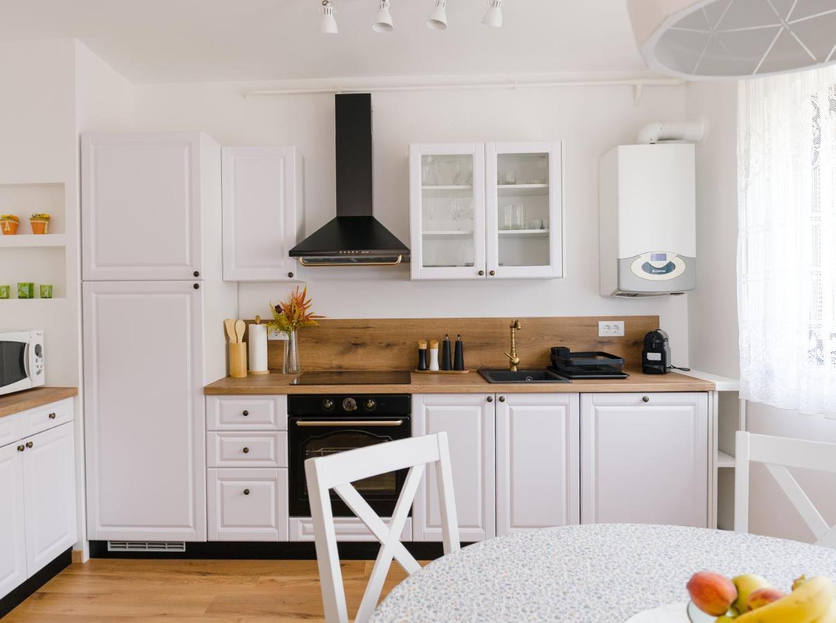 Tonka Apartment بولا المظهر الخارجي الصورة