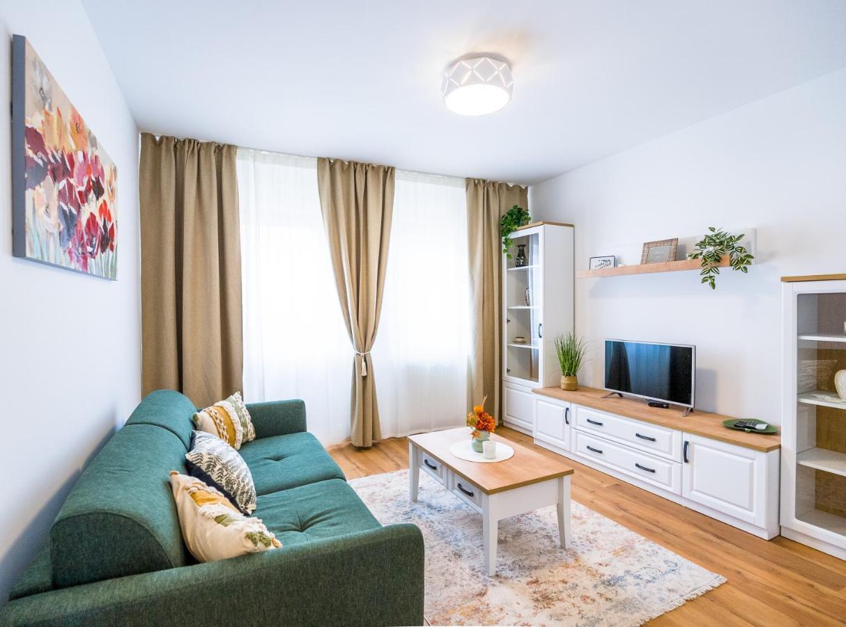 Tonka Apartment بولا المظهر الخارجي الصورة